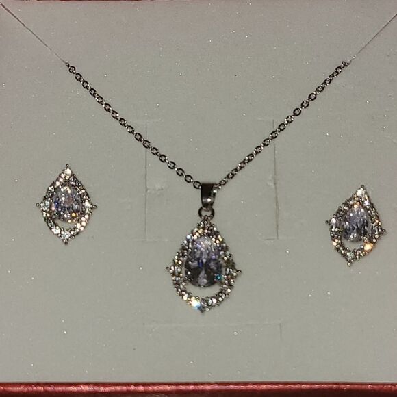 Jewelry - Silvertone and CZ jewelry set